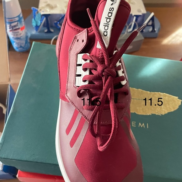 Adidas size men 11.5 .. brand new … - Picture 2 of 3